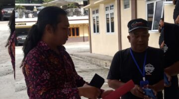 Kabid Humas Polda Sumut Selamatkan Warga dari Upaya Penarikan Paksa Mobil oleh Debt Collector di Jalan